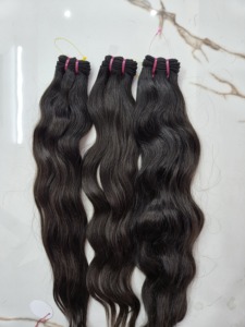 Extensiones de Cabello Humano Remy Indio Virgen |   Cutícula Completamente Alineada |   Negro Natural |   Extensiones de Larga Duración - Product Image 6