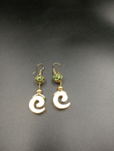 Pendientes de Aro Étnicos Chapados en Oro Amaira Jewels con Cuentas de Jade, Perlas de Imitación, Geométricos, Regalo para Mujer, Joyería Vintage con Cuentas de Coral - Product Image 3