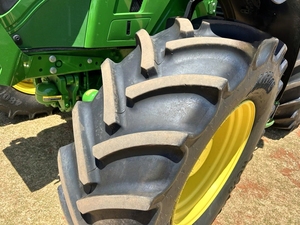 195 HP 6R 195 Agricultural Tractor Low Hours Ready To Work - Product Image 4