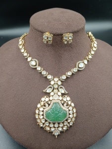 Conjunto de collar con colgante de jade chapado en oro con detalles de diamantes, joyería clásica de boda para mujer, collar nupcial, estilo real tradicional. - Product Image 5
