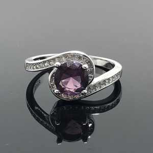 แหวนหมั้น/แหวนแต่งงานเงินแท้ทรงอเล็กซานเดรีย ประดับพลอย ของขวัญวันเกิดสำหรับผู้หญิง - Product Image 1