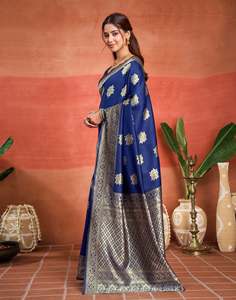Sari en soie bleue avec broderie florale dorée, tenue traditionnelle indienne pour mariage et fête, longueur au sol, tenue ethnique pour femme - Product Image 3