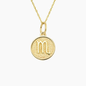 Collar con Colgante de Lujo con Medallón de Moneda de Oro del Zodiaco Escorpio y Diamantes - Product Image 1