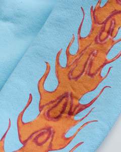 Sudadera con capucha azul claro con estampado de llamas en las mangas y logotipo frontal, suéter informal de forro polar para hombre, ropa de otoño - Product Image 3