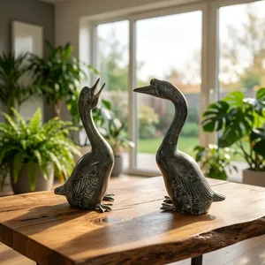 Figura de Pato de Bronce Hecha a Mano, Acabado Envejecido, Escultura Animal Tradicional, Decoración de Mesa, Adorno para Sala de Estar - Product Image 2