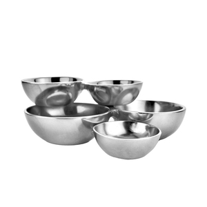 Juego de bandejas/platos de aluminio pulido hechos a mano con cinco recipientes para comedor moderno y decoración elegante de mesa. - Product Image 6