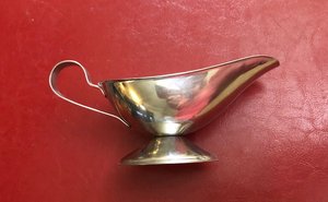Salsera vintage de metal liso. Sin bandeja. envío desde Canadá - Product Image 3
