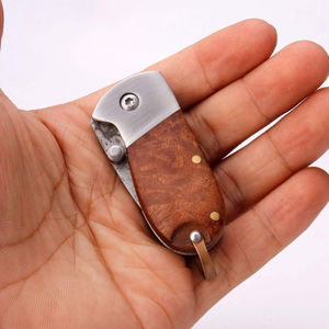 Grand couteau de chasse en acier inoxydable avec manche en bois d'olivier, fourreau martelé, personnalisable OEM, qualité économique - Product Image 3