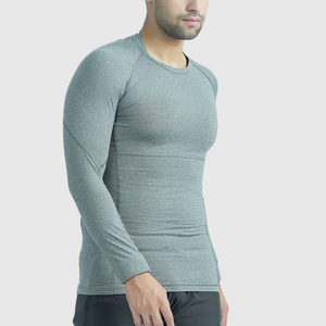 Fournisseur en gros de t-shirts de compression à col rond pour hommes, respirants, pour la course, la gym, le combat et comme rashguard sportif - Product Image 6