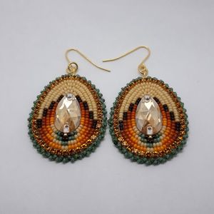 Pendientes de gota de cuentas multicolor estilo bohemio para mujer, joyería llamativa de tamaño mediano con forma de mariposa de moda para bodas - Product Image 4