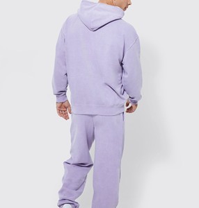 Chándal Deportivo de Invierno para Hombre con Capucha y Contraste en los Hombros, Chaqueta Deportiva con Cremallera Completa y Pantalones Ajustados para Correr y Entrenar, Estilo Atlético Moderno - Product Image 4