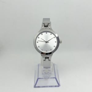 Montre pour femme de haute qualité 0844-B, mouvement à quartz japonais, montre simple en cristal pour femmes, montre en alliage de luxe, montre tendance pour femmes - Product Image 6