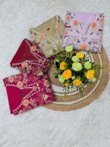 Conjunto de dos piezas de algodón rojo para mujer con dupatta bordada, estilo holgado, atuendo étnico tradicional de la India y Pakistán, ropa de boda. - Product Image 6