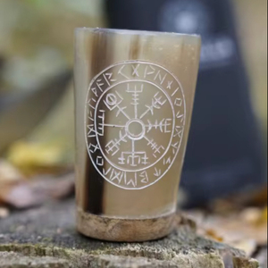 Verre artisanal en corne naturelle de qualité supérieure, écologique, durable, unique, produit cadeau de luxe, ensemble pour la maison - Product Image 1
