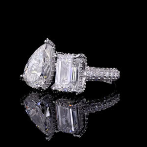 Anillo de Compromiso con Diamante Cultivado en Laboratorio Toi Et Moi, 5 ct, Corte Pera y Esmeralda, VVS2, Color E, Certificado IGI, Oro Sólido de 14K - Product Image 4