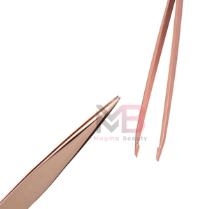 Pinzas de Cejas de Acero Inoxidable de Calidad Profesional, Personalizadas, Chapadas en Oro Rosa con Puntas Inclinadas para Uso Estético de Lujo - Product Image 6