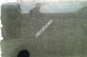 Encimera de Granito Verde Desierto, Superficie Pulida Natural para Cocina y Baño, Elegante, Estilosa, Duradera, con Aspecto de Piedra Moderna - Product Image 4