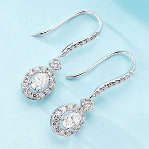 Boucles d'oreilles clous en diamant de laboratoire sur mesure OEM ODM, en argent, certifiées IGI, taille brillant classique, cadeau pour femme pour mariage ou fête - Product Image 2