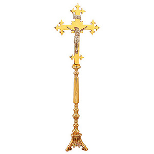 Crucifijo de Latón de la Sagrada Familia |   Cruz de Altar Decorativa para Iglesia – DOUBLE VEE EXPORTS - Product Image 1