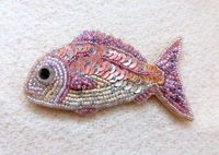 Broche décorative en forme d'animal en perles de rocaille, bijoux faits à la main à prix abordable