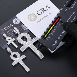 Collier Pendentif Cœur en Argent Sterling 925 pour Femme avec Diamant Moissanite Taille Brillant, Style Hip Hop, Fête, Punk, Tendance - Product Image 5