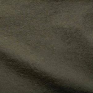 Chaqueta Impermeable con Capucha para Hombre, Color Verde Oliva, Corte Regular, para Otoño, con Revestimiento de PU, Cierre de Cremallera, en Poliéster - Product Image 4