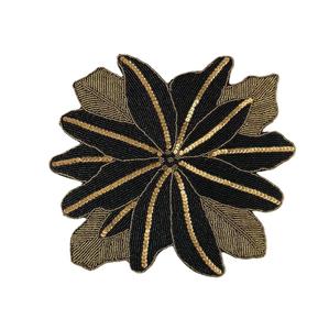 Sets de table élégants en perles avec broderie fine, sets de table décoratifs en perles de rocaille pour événements - Product Image 3