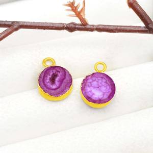 Colgante Redondo de Cuarzo Rosa al por Mayor con Borde Bañado en Oro, Gema Teñida, Abalorio para Fabricación de Joyería Boho - Product Image 2