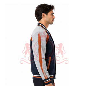 Chaqueta Letterman Azul Oscuro con Rayas en Contraste de la Mejor Calidad, Diseño Moderno y Cómodo para un Estilo Urbano - Product Image 4