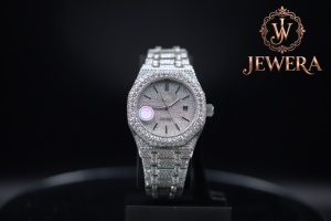 Reloj de Diamantes Mossinate de Acero Inoxidable Plateado Clásico de Primera Calidad, Moderno, Duradero y Perfecto para Uso Diario - Product Image 1