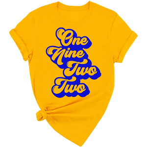 Camiseta One Nine Two Two de Color Dorado con Estampado Gráfico Personalizado, Cuello Redondo, Manga Corta, Informal, de Verano, Estilo Urbano, Unisex - Product Image 1