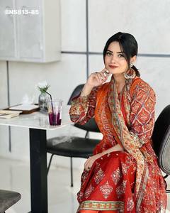 Conjunto de Salwar-Kameez de Algodón con Estampado y Bordado para Uso Casual, el Mejor Tejido, Proveedor y Exportador de Moda Femenina de Surat - Product Image 5