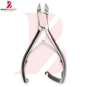 Kit de pédicure 5 pièces en acier inoxydable avec coupe-ongles, rehausseur d'angle, lime à ongles et ciseaux à ongles – Instruments de podologie - Product Image 5