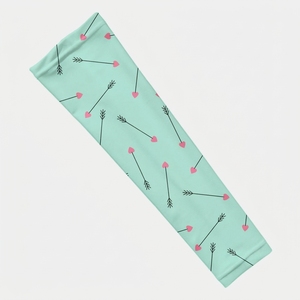 Manguitos de manga larga para mujer, color verde menta, con estampado digital de flechas y corazones, de poliéster, protección solar UPF50+ - Product Image 2