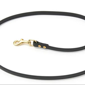 Correa Francesa de 1 Metro con Extremo Crudo: Biothane Impermeable de 1/2 Pulgada con Colores y Herrajes Personalizados - Product Image 1