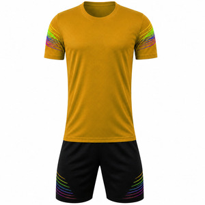 Ensembles d'uniformes de football à manches courtes, légers, imperméables, à séchage rapide, respirants, antibactériens, modèle haut de gamme, personnalisables par transfert thermique - Product Image 1