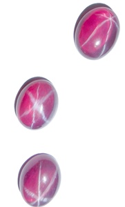 Rubis étoilé transparent ovale 11x14 mm 10 carats, cabochon poli créé en laboratoire avec effet étoile à 6 branches pour la fabrication de bijoux - Product Image 5