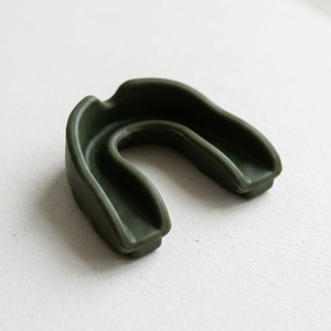 อุปกรณ์ป้องกันฟันแบบสวมกระชับ ดีไซน์บางเฉียบ สำหรับฝึกซ้อมมวย MMA - Product Image 2