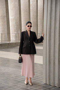 Winter Breathable Solid Suiting Woven Oversized Full Sleeve Regular V-neck Single Button Rayon Spandex Women's <b>Hourglass</b> Blazer - Product Image 3