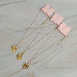 Collana con Ciondolo a Cuore Iniziale e Design a Clip - Product Image 5