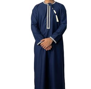 Moyen-Orient nouveau Design thobe manches longues o cou manches longues col montant musulman robe hommes arabe poitrine tussle conception hommes thobe - Product Image 1