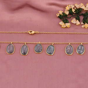 สร้อยคอพลอยไคยาไนต์ธรรมชาติแบบขอบหยัก |   ทองเหลืองชุบทอง - Product Image 3