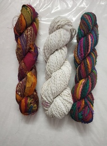 Fil de soie de sari recyclé durable, filé à la main, multicolore, fibre écologique pour le tricot, le crochet et les travaux d'artisanat, 100g - Product Image 3