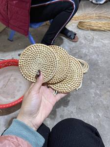 จานหวายสานมือจากโรงงานเวียดนามโดยตรง พร้อมขนาดที่กำหนดเองได้ สำหรับใช้ในบ้าน โรงแรม และตกแต่งภายใน - Product Image 6
