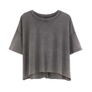 Camiseta Corta Oversize con Hombros Caídos y Lavado Ácido, Estampado Personalizado, Manga Corta, Holgada y Suelta para Mujer - Product Image 1