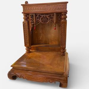 L'autel du dieu de la richesse et du dieu de la terre est sculpté dans du bois de Huong. - Product Image 6