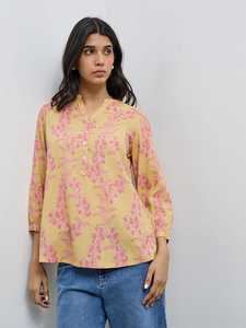 เสื้อคุर्ติสั้นพิมพ์ลายดอกไม้สีเหลืองมัสตาร์ดชมพูสำหรับผู้หญิง ขายส่ง เสื้อแขนสามส่วนสไตล์ลำลองแบบอินเดียสำหรับร้านบูติก - Product Image 6