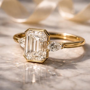 Anillo de Compromiso de Diamantes de Oro de 14k con Corte Esmeralda de 1.50 Quilates, Color F, Claridad VS1, Anillos de Diamantes Clásicos de Lujo para Mujer, Certificados por IGI - Product Image 4