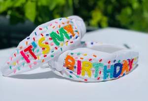 Diadema elegante hecha a mano con cuentas, accesorio de moda para el cabello de lujo para mujer a precio económico. - Product Image 4