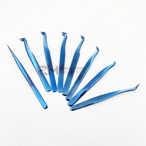 Pince à épiler pour extensions de cils RMI Super Qualité, couleur bleu plasma, 8 pièces, prise plate - Product Image 6